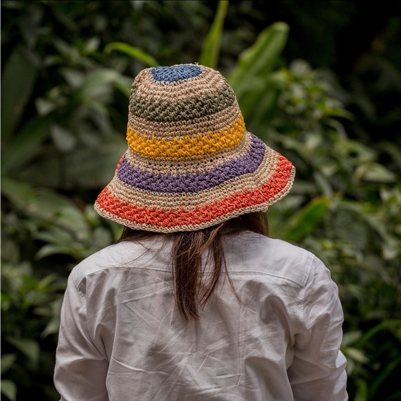 COST 🛑LAST 1! Tan Striped Bucket Hat Crochet Bucket Colorful Multicolor vacation - Picture 4 of 6